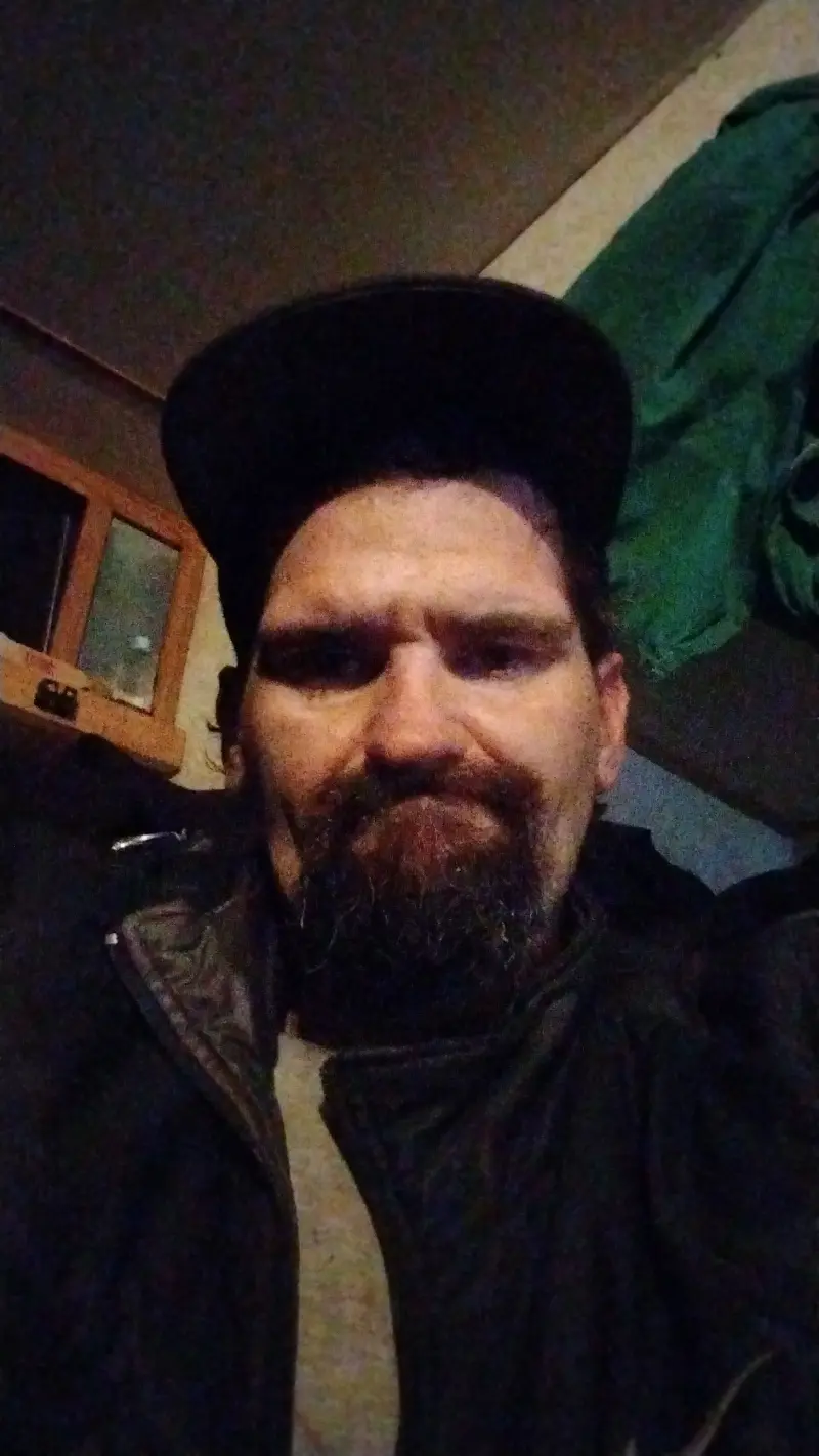 cherimangina (42) male from US - sexting partner