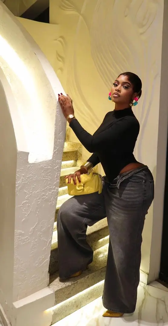 christabel07 (24) female from NG - sexting partner