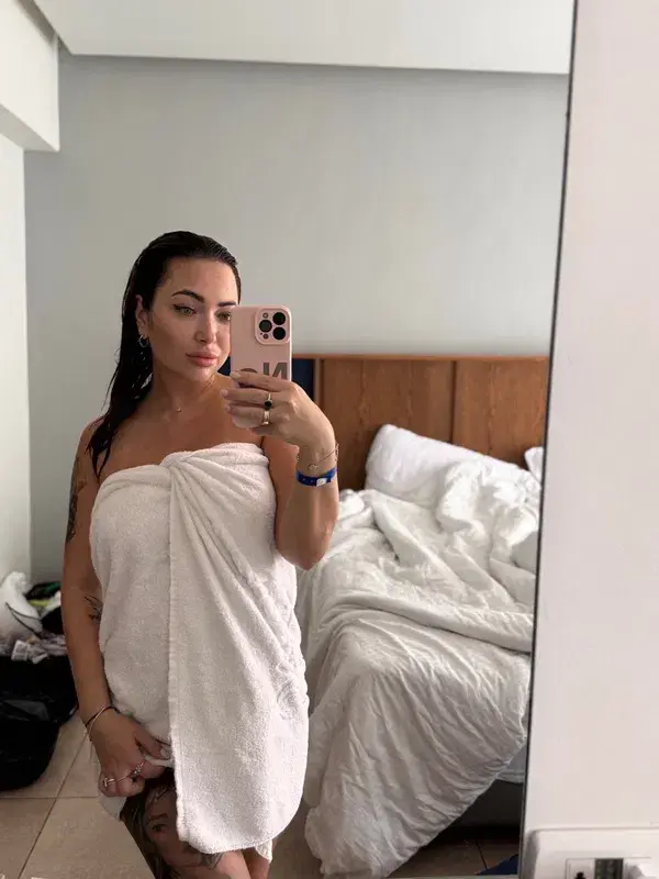 cipix71347 (18) female from US - sexting partner