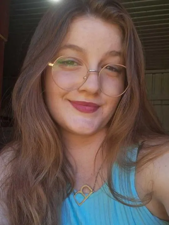 civydyvo (18) female from SZ - sexting partner