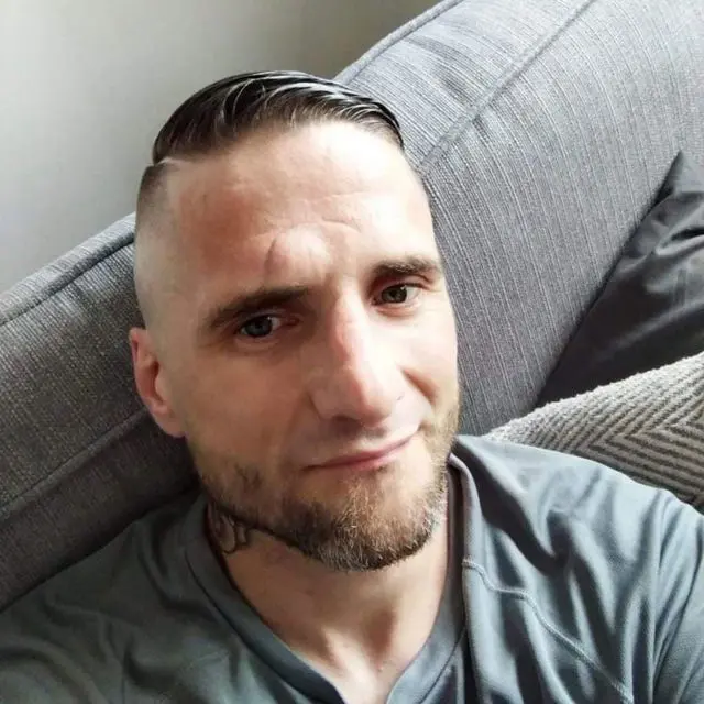 cockneyboy1984 from ES