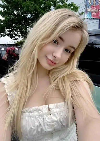 cofiho2068 (18) female from US - sexting partner