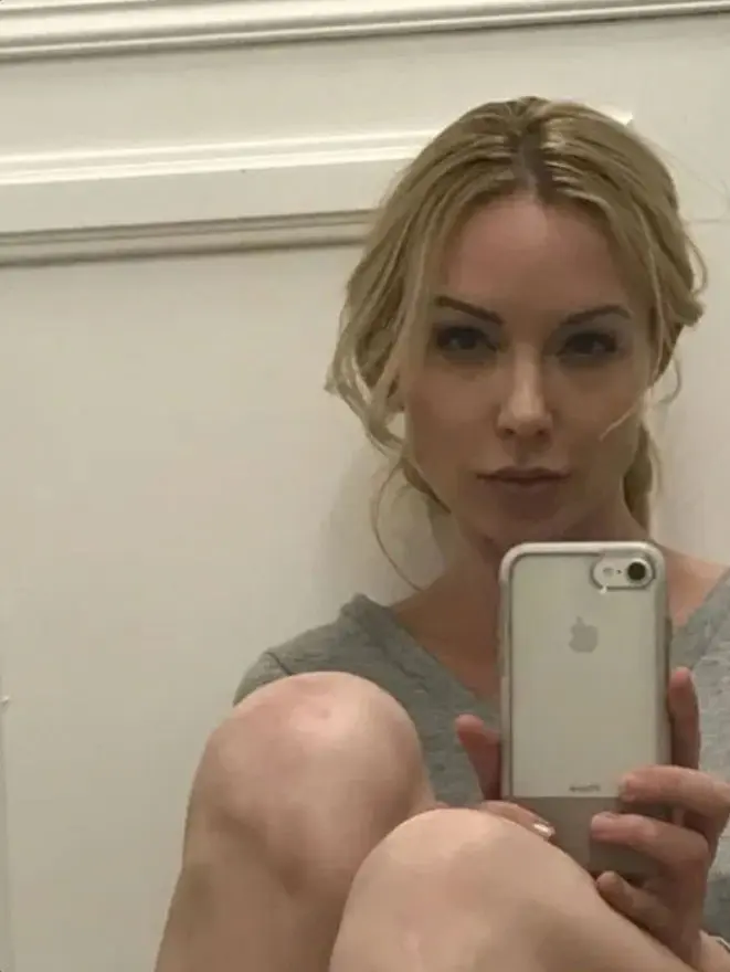 coxada (18) female from US - sexting partner