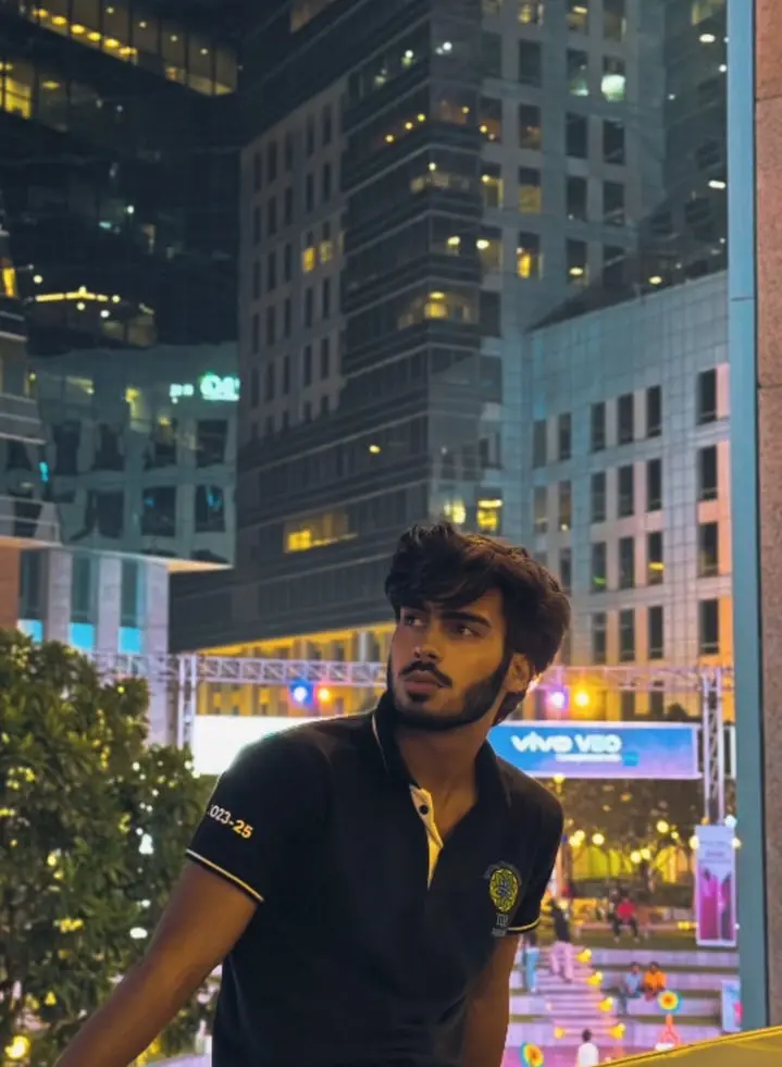 crazybust (20) male from FR - sexting partner