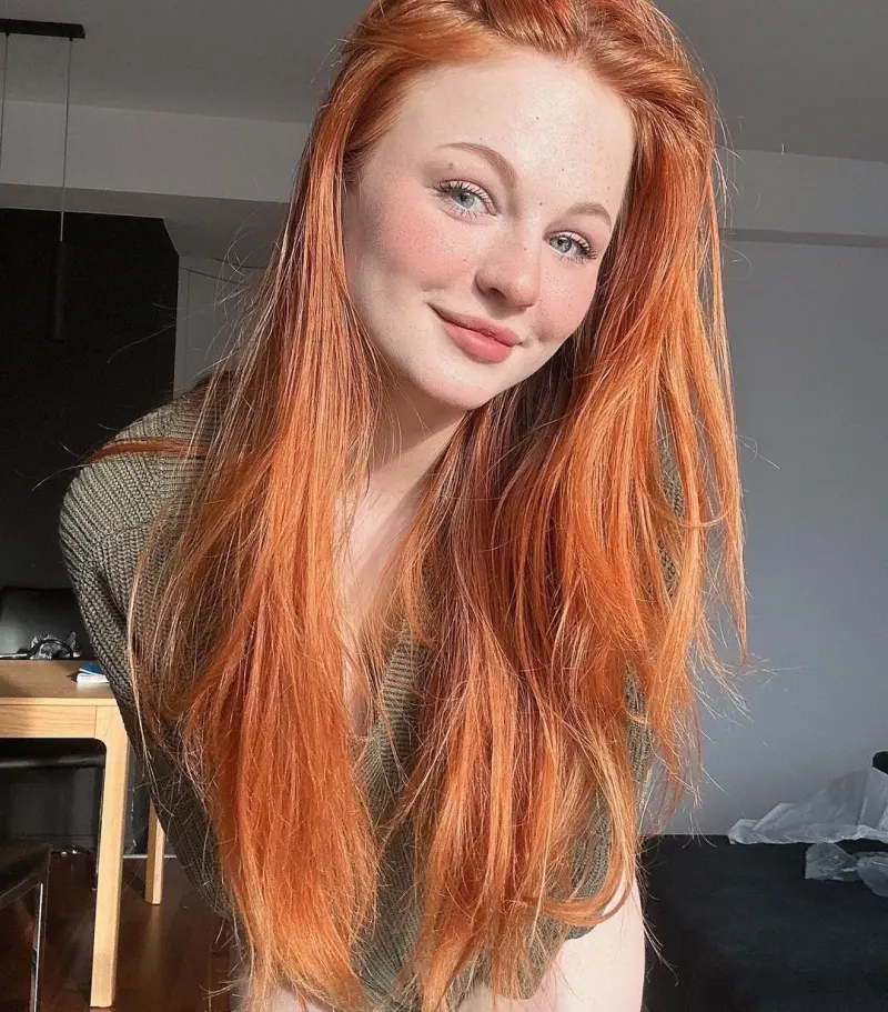 cucoco (22) female from US - sexting partner