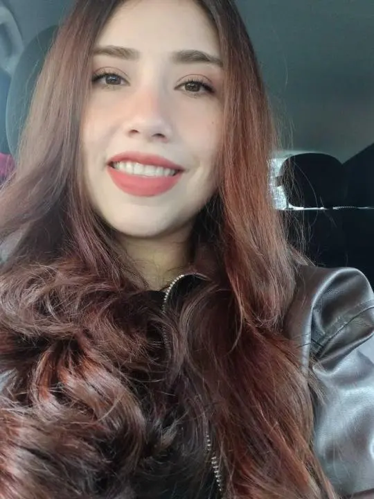 cukesula (25) female from GB - sexting partner