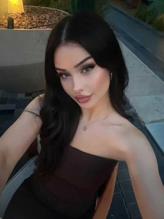 culuto (18) female from US - sexting partner