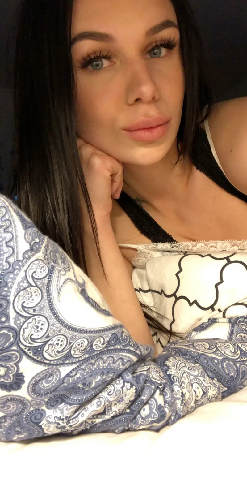 cumsa756 (18) female from DK - sexting partner