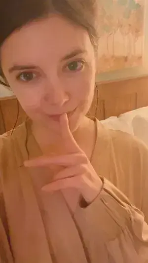 dafoh33734 (18) female from GB - sexting partner