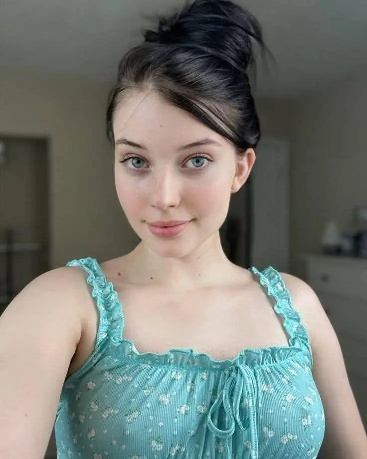 dalixol (18) female from US - sexting partner