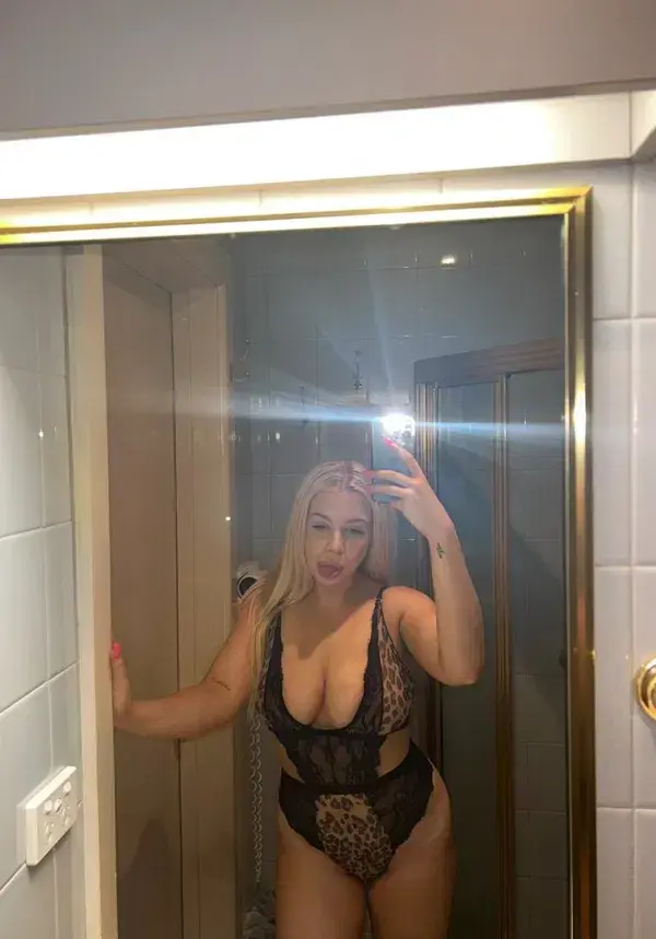 danano3467 (18) female from US - sexting partner