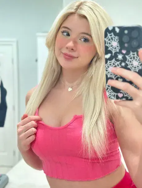 datod67518 (22) female from US - sexting partner