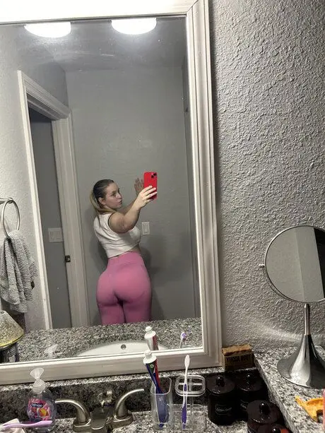 degod11065 (18) female from DE - sexting partner