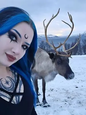 didabay685 (18) female from DE - sexting partner