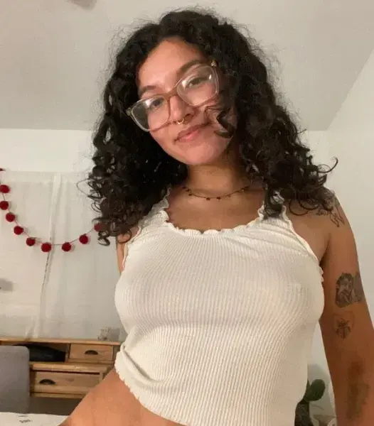 difepiko (27) female from GB - sexting partner