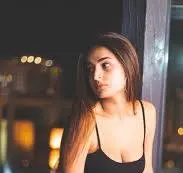 dipom47481 (23) female from GB - sexting partner