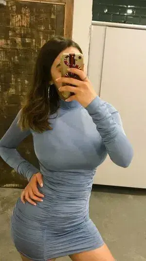 dojiw27703 (21) female from IT - sexting partner