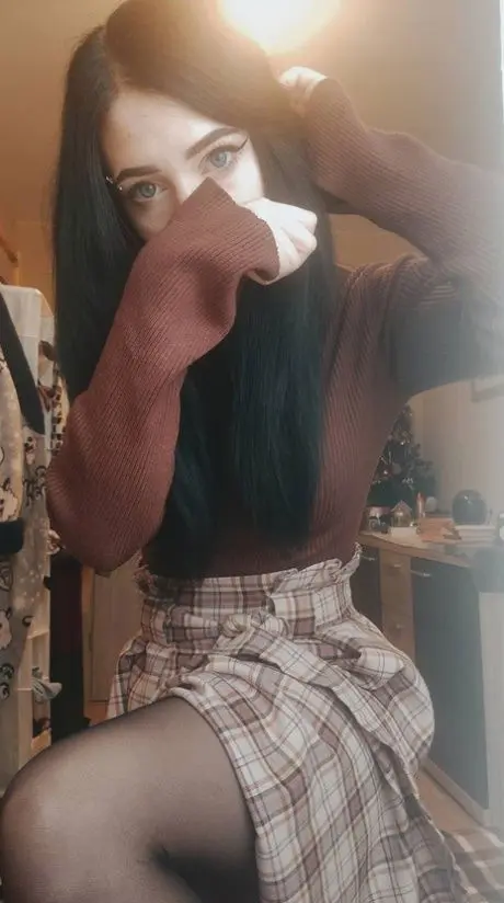 dokoyi7348 (18) female from CA - sexting partner