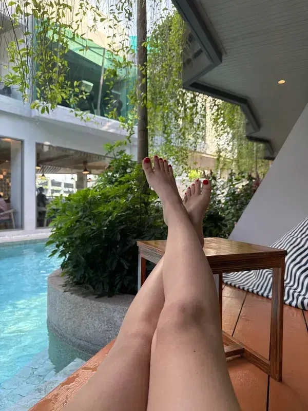 dotolof375 (21) female from GB - sexting partner