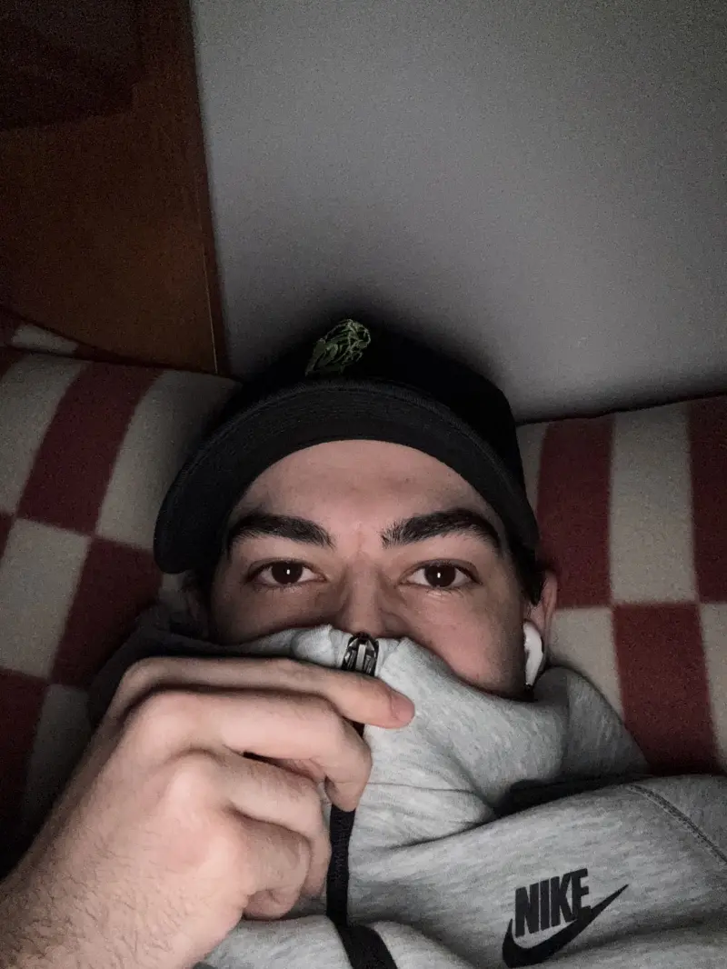 duarterodriguis43 (18) male from PT - sexting partner