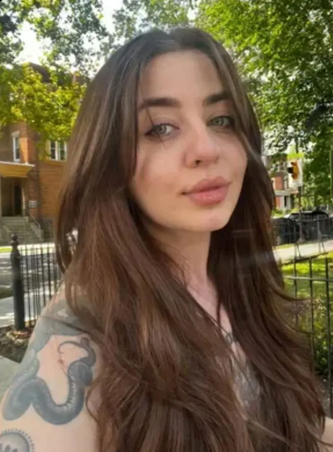 dupavira (18) female from US - sexting partner