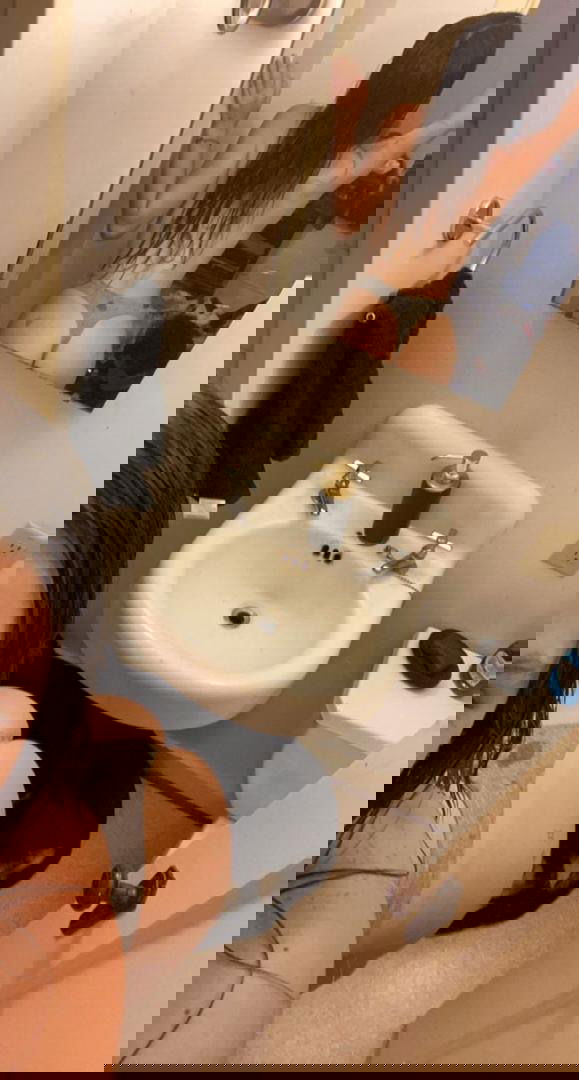 elia235794 - United States sexting partner