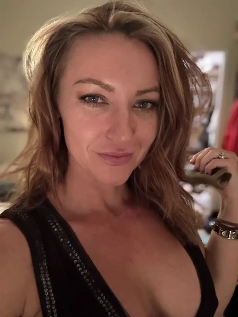 evelynlorita378 (18) female from US - sexting partner