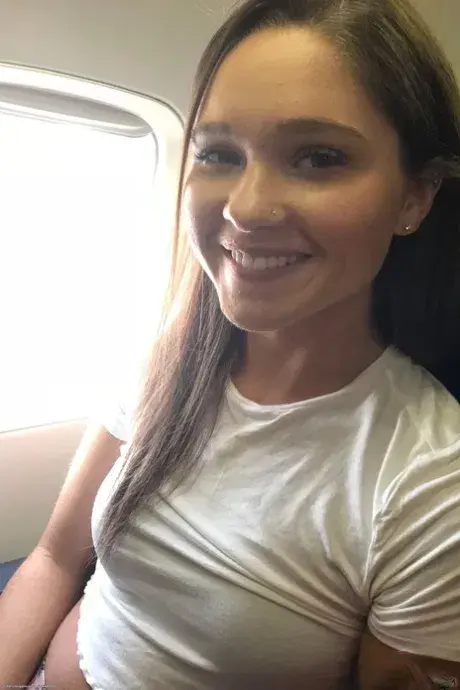 falaxe2927 (23) female from AT - sexting partner