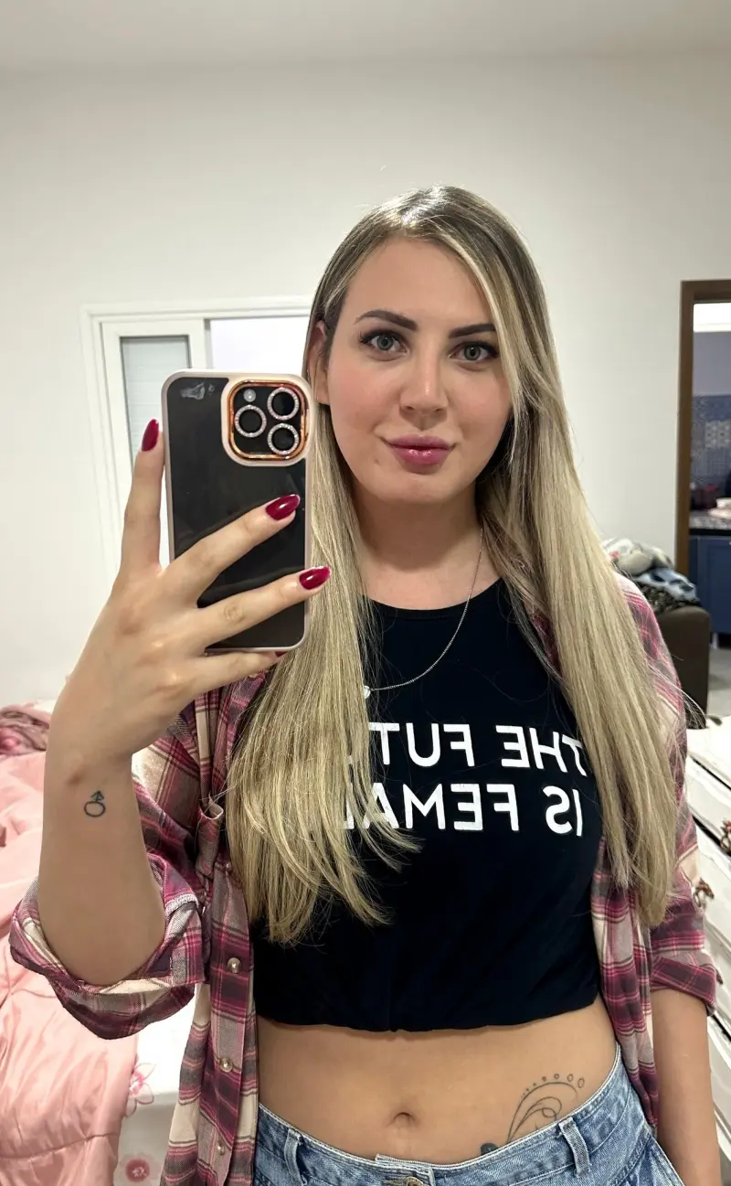 feepinnet (28) female from US - sexting partner