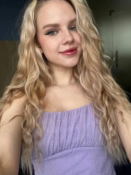 fehapa8619 (18) female from AU - sexting partner