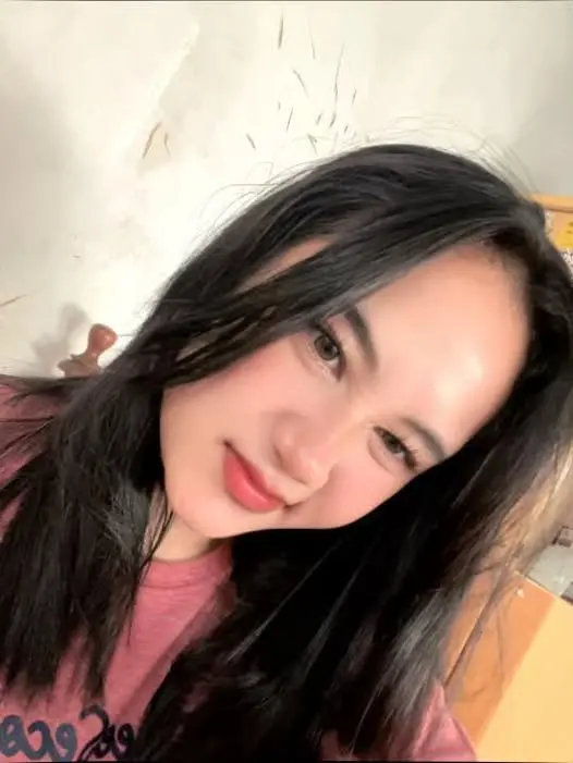 feyoyad676 (18) female from AG - sexting partner