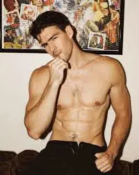 fgfgfbgoduffyhhbbbcbbbccbbb46 (24) male from US - sexting partner