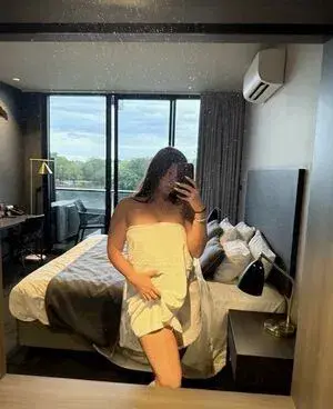 fifevij769 (18) female from US - sexting partner