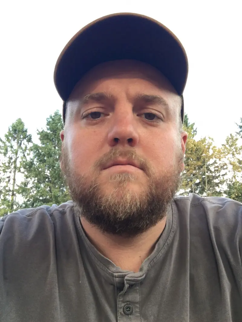 flyingharris41 (18) male from CA - sexting partner