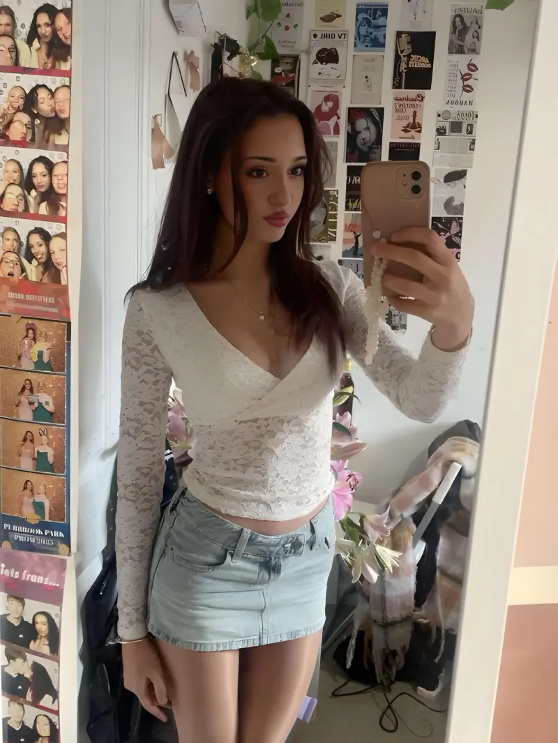 fosini9226 (18) female from AU - sexting partner