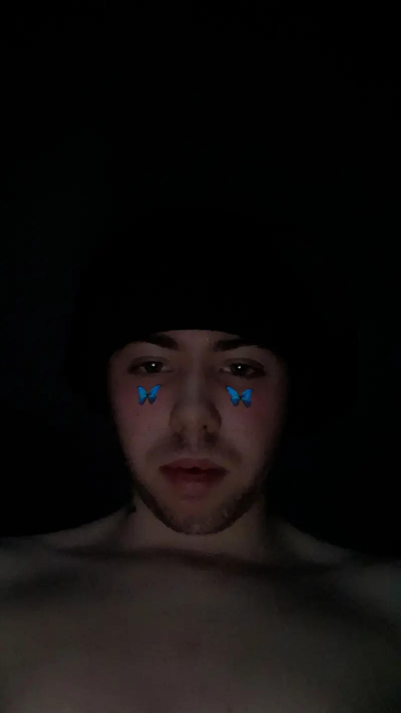 franklavers30 (19) male from CA - sexting partner