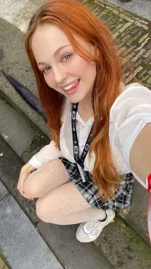 ganew93658 (21) female from FR - sexting partner