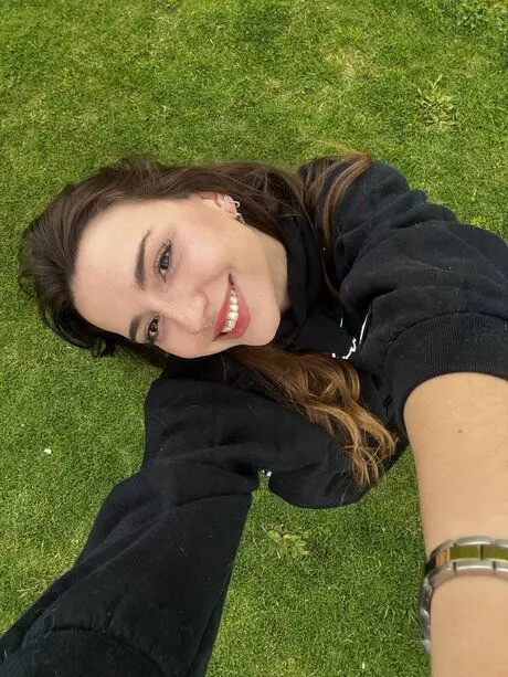 gaseto4901 (26) female from GB - sexting partner