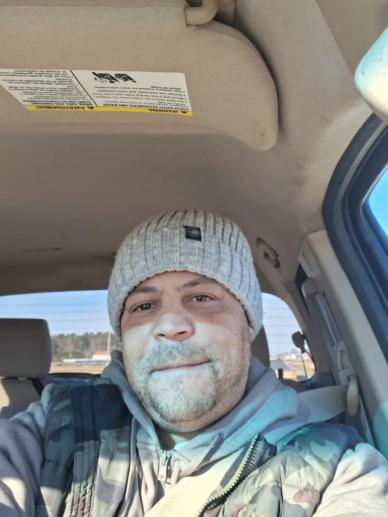 genew828 (18) male from US - sexting partner