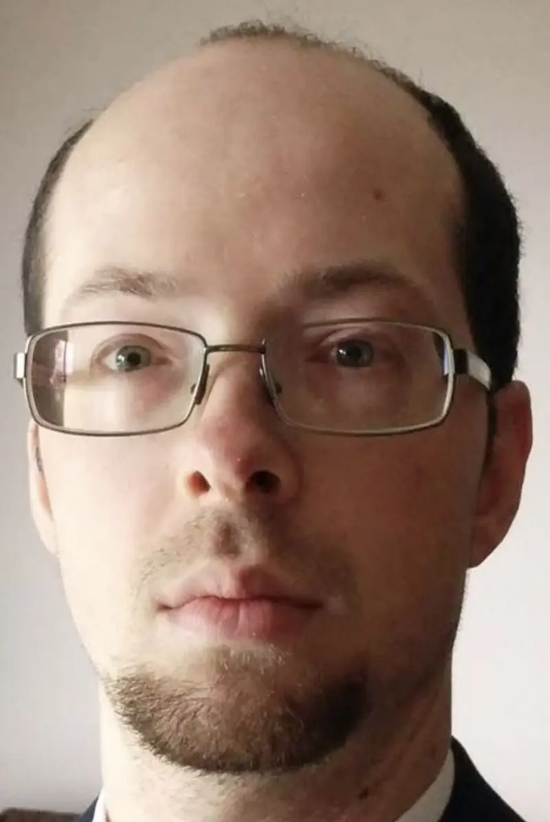 georgebiffa (18) male from CA - sexting partner