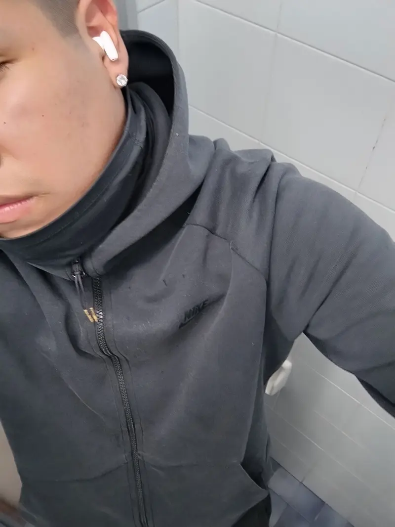 gesud149 (18) male from IT - sexting partner