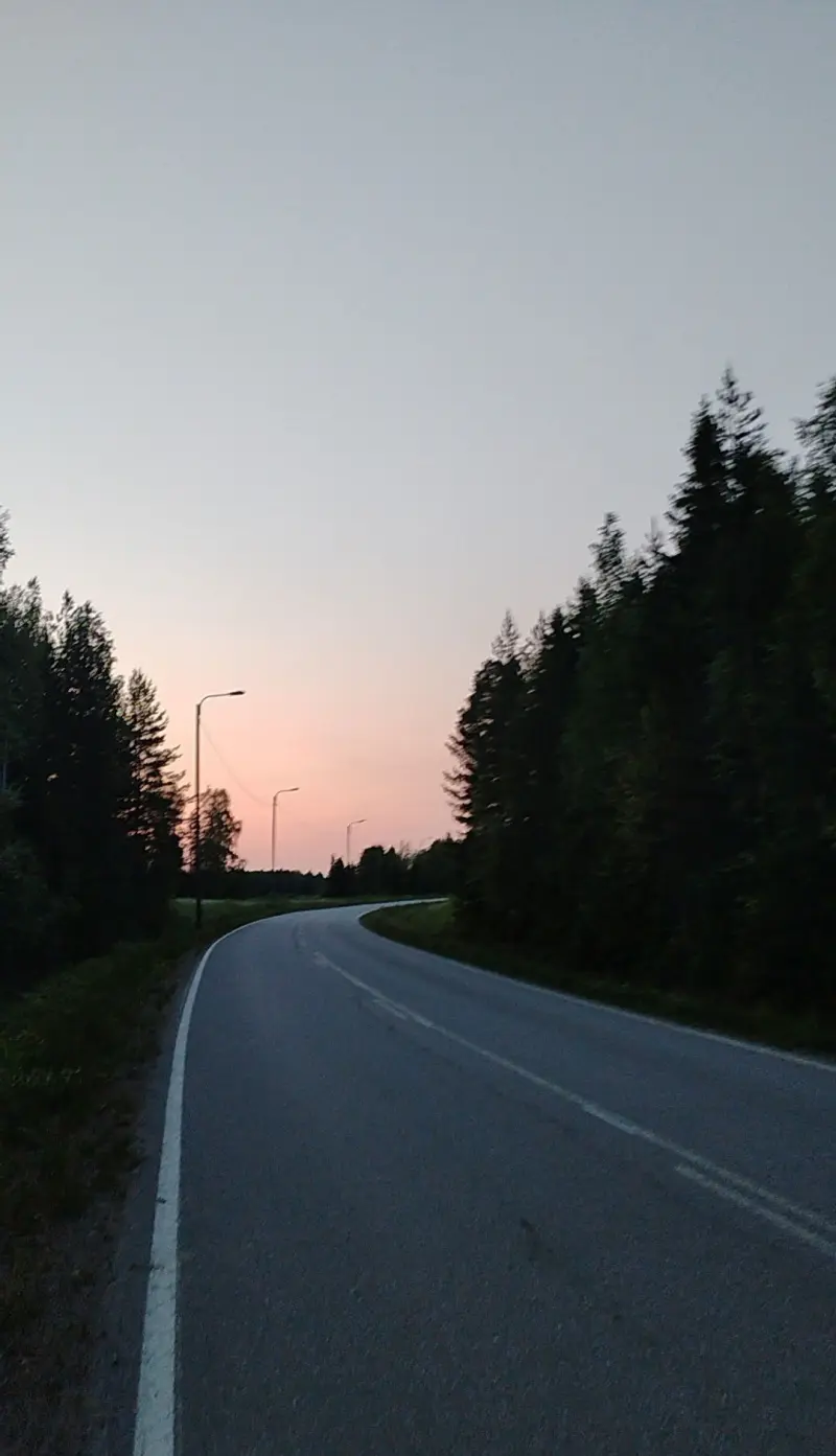 giles0459 (18) male from FI - sexting partner