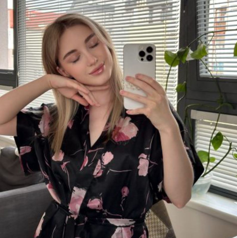 giraffe87006 from GB