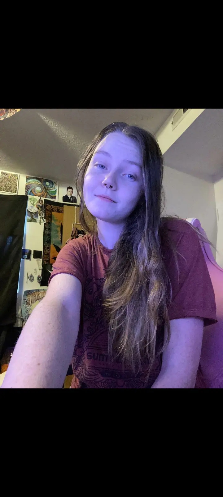 gitom70258 (18) female from CA - sexting partner