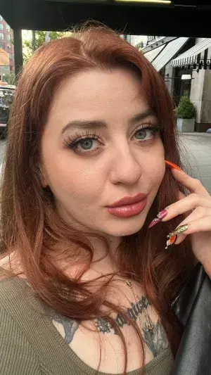 gocifag139 (21) female from CA - sexting partner