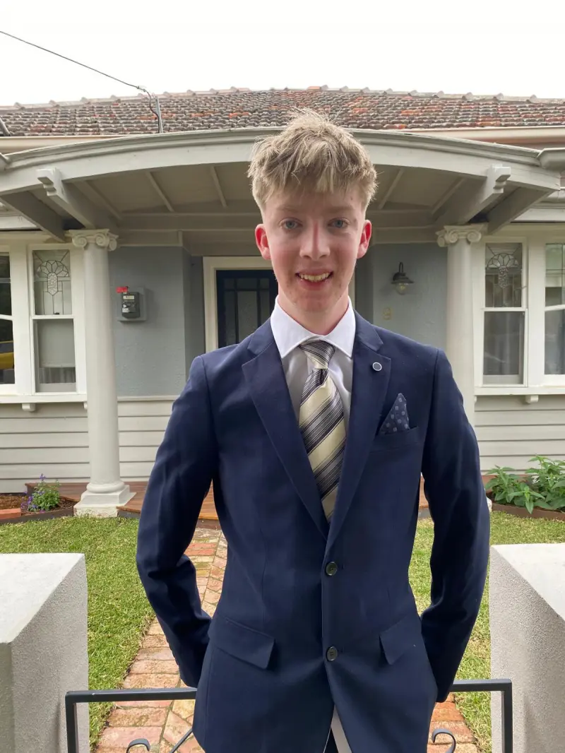 greenchares1254 from AU