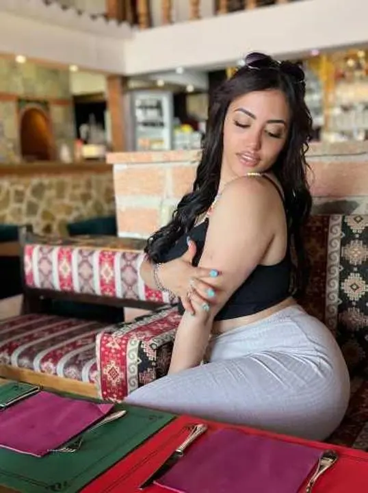 gyfurori (18) female from US - sexting partner