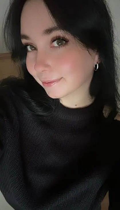 hannahcosta913 (18) female from US - sexting partner