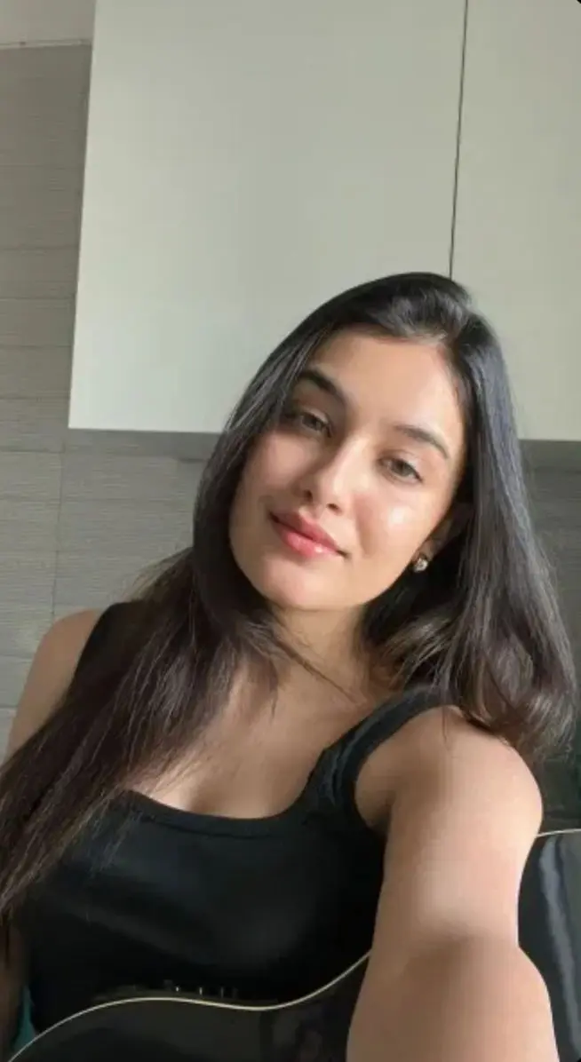 haqyhygu (22) female from US - sexting partner