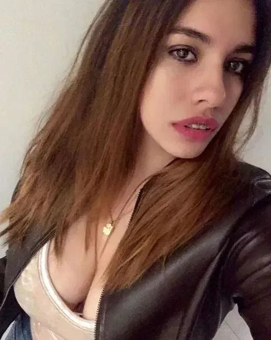 harah44039 (24) female from CH - sexting partner